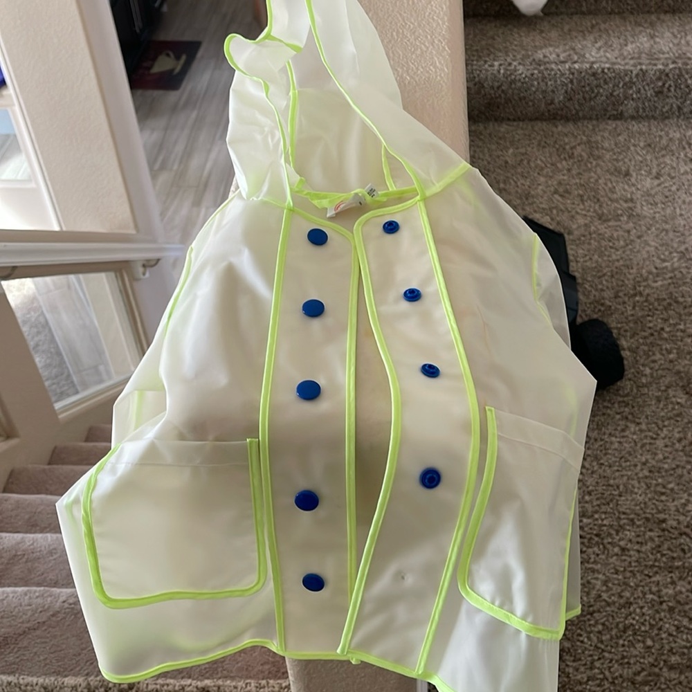 Girls, three tea, neon, see-through raincoat, neon green